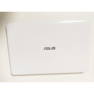 Notebook Asus F540L bianco i3 12 GB memoria 250 Gb