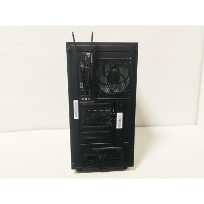 Pc fisso da gaming serie RetroNerds 9700X Radeon RX7900 16GB 32GB/1TB